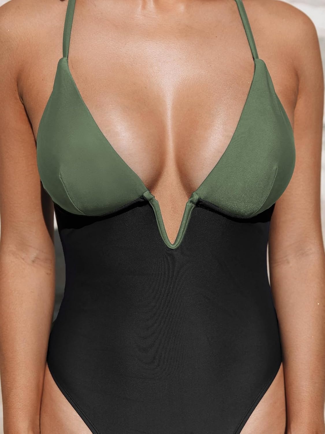 image:imageCUPSHE Women Swimsuit One Piece Bathing Suit Deep V Neck Crisscross Back Adjustable StrapGreenBlack